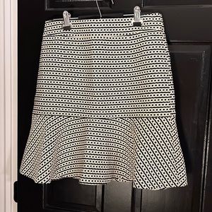 Banana Republic pencil skirt :: Sz 6
